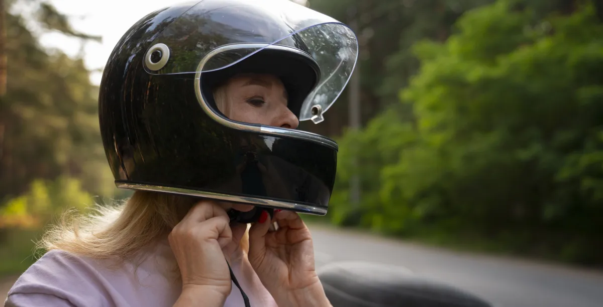 Uso de capacete é crucial para evitar lesões cerebrais graves em motociclistas